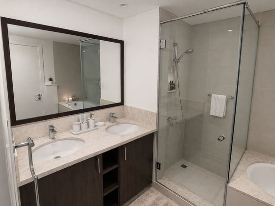 Spacious | Prime Downtown Location | Vacant, picture 22
