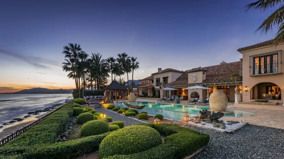 Unique Frontline Beach Mansion Residence in Marbella East., picture 17