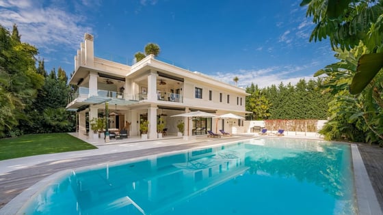 Exceptional Beachside Villa beachside in Marbella Club, picture 2