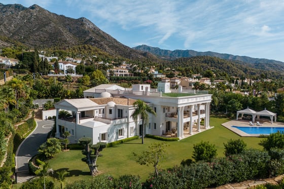 An exceptional palatial estate currently on the market, picture 20