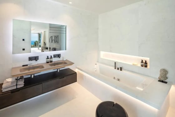 Spectacular Modern Villa with Prime Location in Marbella, picture 14