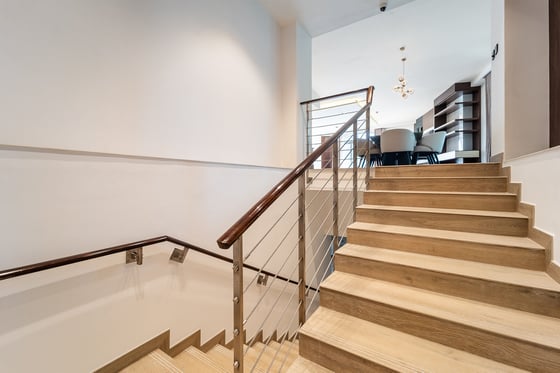 Exclusive | Villa Style Living | Marina Views, picture 11