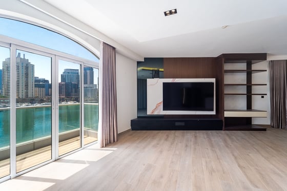 Exclusive | Villa Style Living | Marina Views, picture 8