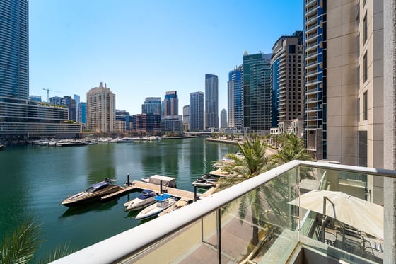 Exclusive | Villa Style Living | Marina Views, picture 2