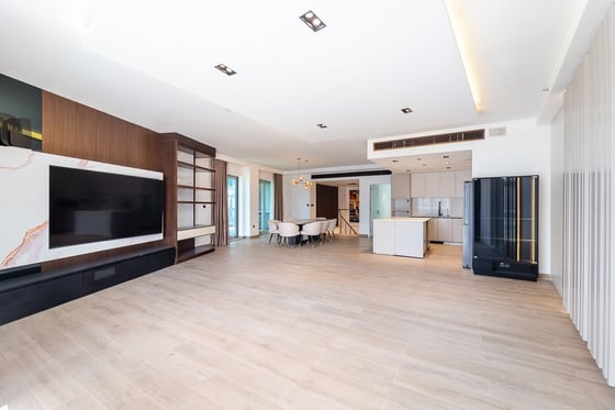 Exclusive | Villa Style Living | Marina Views, picture 7