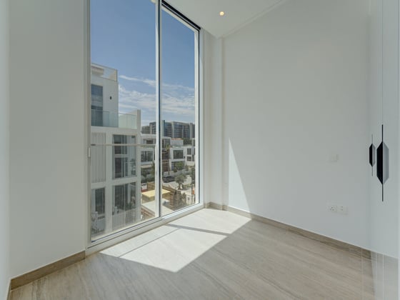 Vacant  |  Lagoon View  |  Rooftop Pool., picture 20