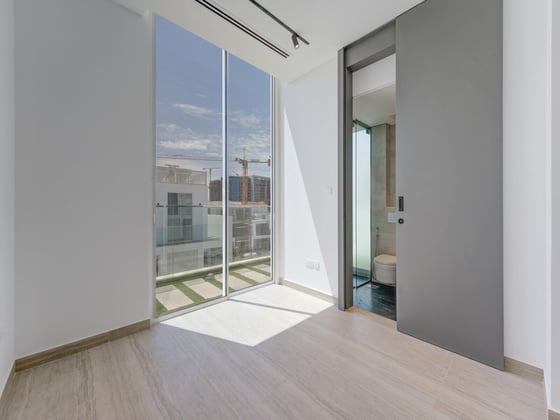 Vacant  |  Lagoon View  |  Rooftop Pool., picture 23