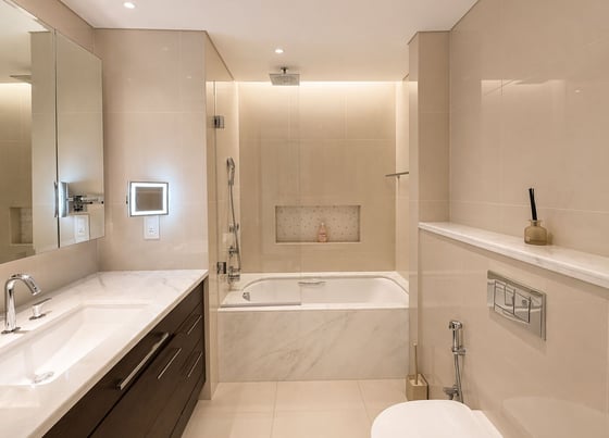 Largest Layout | Burj View | High Floor., picture 9