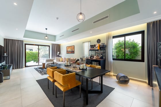 Negotiable | Upgraded | Private Pool...., picture 10