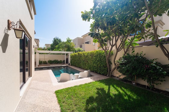 Negotiable | Upgraded | Private Pool...., picture 16