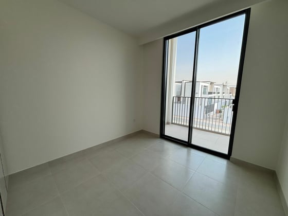 Handed Over | Single Row | Mortgage Eligible, picture 14