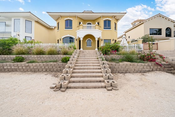 Private Beachfront Living | Fully Furnished Villa, picture 1
