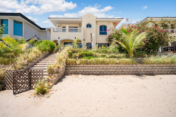 Desirable Frond | Private Beachfront Living, picture 9