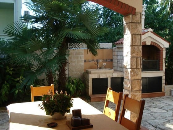 Exceptional villa in Umag first line to the sea, with swimmi, picture 9