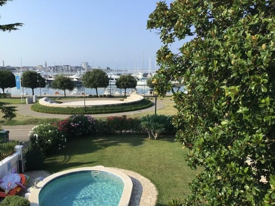 Exceptional villa in Umag first line to the sea, with swimmi, picture 21