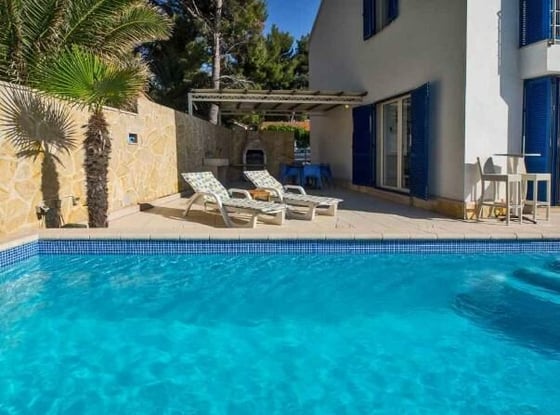 Unique property with two swimming pools first line to the se, picture 4
