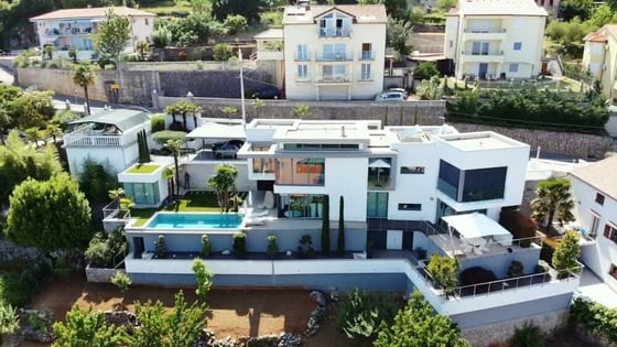 Luxury villa with beautiful sea views, swimming pool in Lovr, picture 1