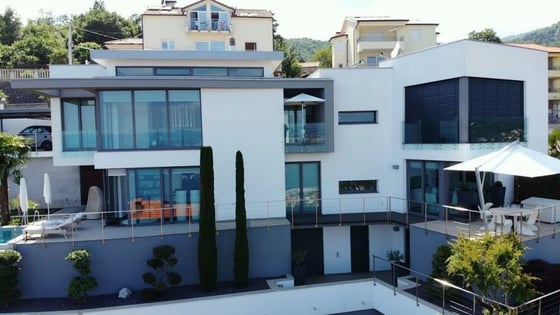 Luxury villa with beautiful sea views, swimming pool in Lovr, picture 14