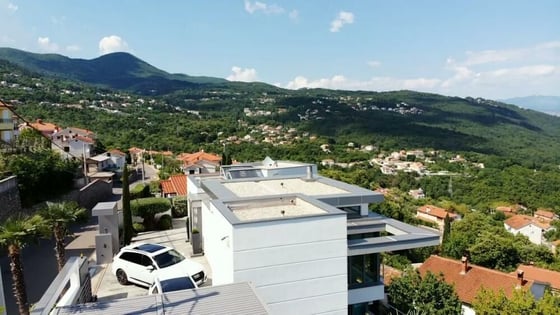Luxury villa with beautiful sea views, swimming pool in Lovr, picture 12