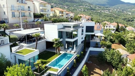 Luxury villa with beautiful sea views, swimming pool in Lovr, picture 7