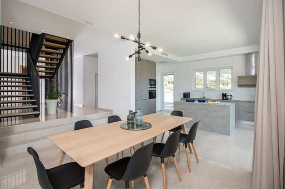 Awesome modern villa with sea views in Dubrovnik outskirts, picture 24