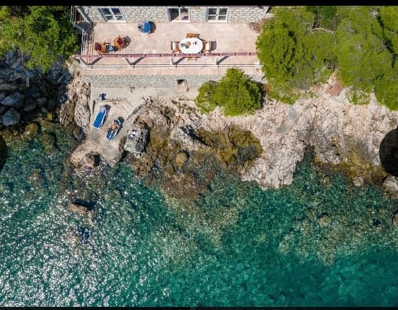 Unique waterfront villa in Dubrovnik area with private beach, picture 2