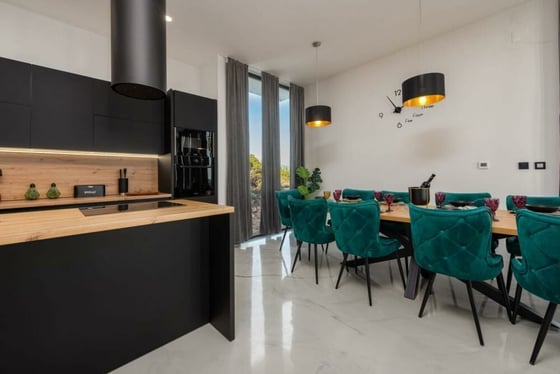 Gorgeous duplex villa in Novalja, Pag on 32000 sq.m. of land, picture 10