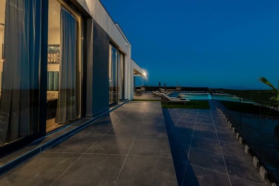 Gorgeous duplex villa in Novalja, Pag on 32000 sq.m. of land, picture 5