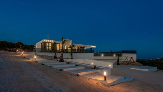 Gorgeous duplex villa in Novalja, Pag on 32000 sq.m. of land, picture 2