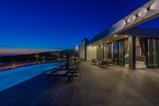 Gorgeous duplex villa in Novalja, Pag on 32000 sq.m. of land, picture 1