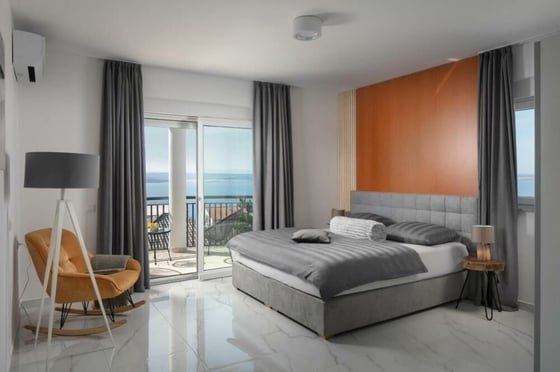 Impressive villa in Crikvenica with magnificent sea views, picture 14