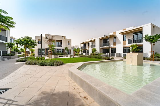 HOT DEAL | FACING PARK | GENUINE SELLER., picture 1