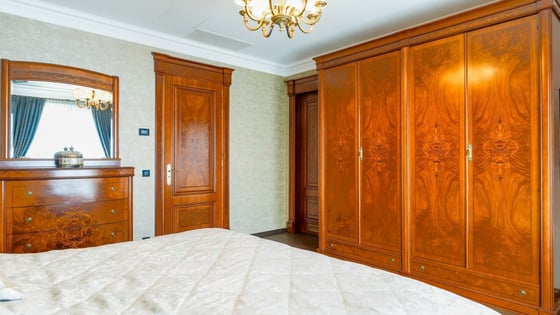 Unique luxury villa with pool and panoramic view in Icici, O, picture 21