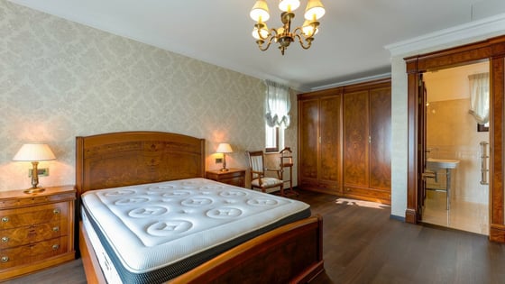 Unique luxury villa with pool and panoramic view in Icici, O, picture 24