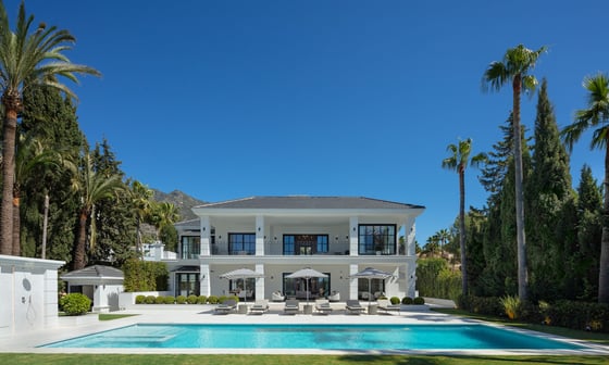 Modern Andalusian Villa in Sierra Blanca with Sea Views, picture 2