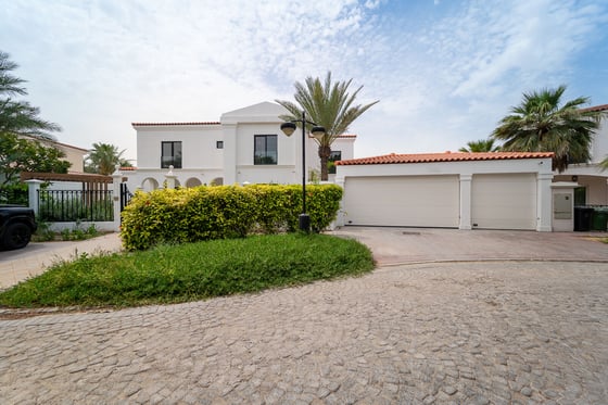 Open house 23rd | Fully Upgraded | Backing Central Park, picture 18