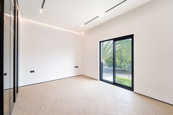 Open house 23rd | Fully Upgraded | Backing Central Park, picture 16