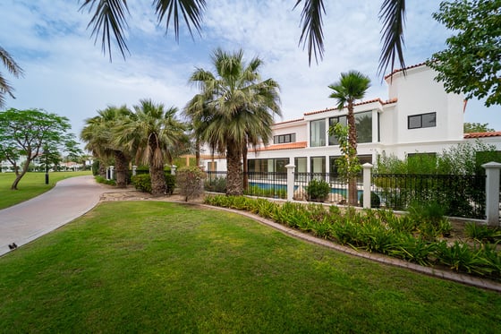Open house 23rd | Fully Upgraded | Backing Central Park, picture 1