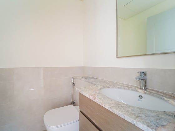 Motivated Seller | Burj-Fountain View | Best layout, picture 11
