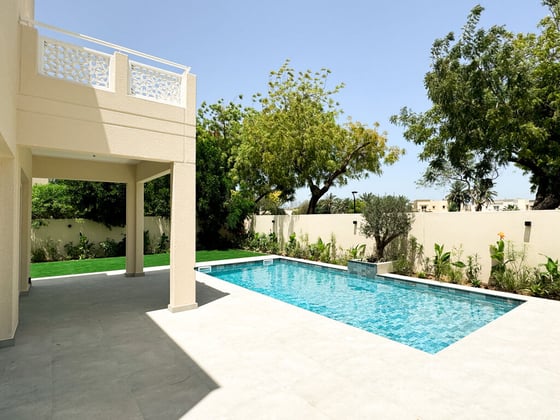 High-end Finish | Private Pool | Lake Backing, picture 8