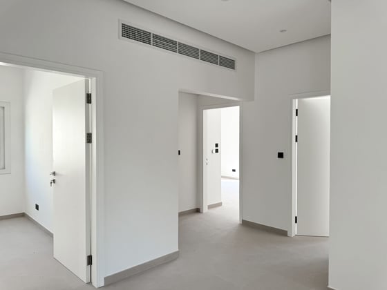High-end Finish | Private Pool | Lake Backing, picture 17