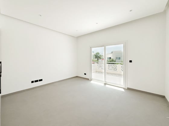 High-end Finish | Private Pool | Lake Backing, picture 9
