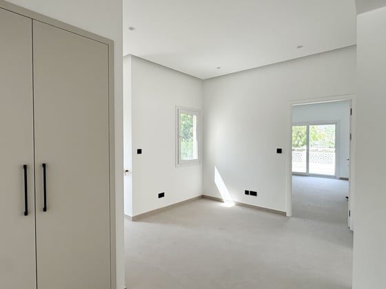 High-end Finish | Private Pool | Lake Backing, picture 18