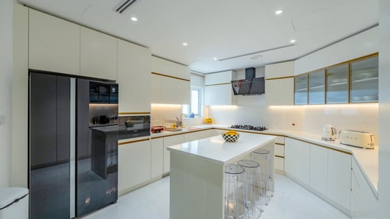 Skyline Luxury | Four-Bedroom Villa | Palm Jumeirah, picture 7