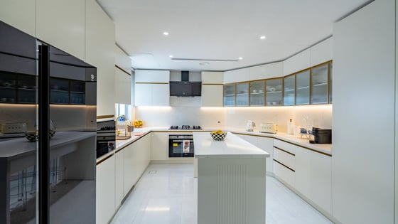 Skyline Luxury | Four-Bedroom Villa | Palm Jumeirah, picture 8