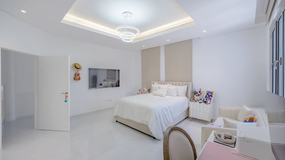 Skyline Luxury | Four-Bedroom Villa | Palm Jumeirah, picture 11