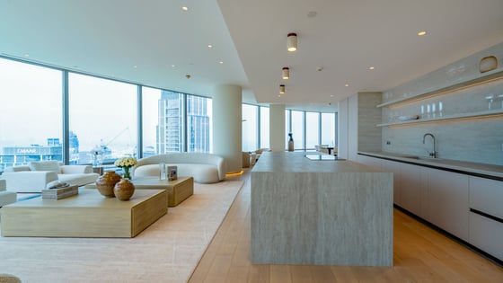 Sky-High Luxury | Fully Furnished | Prime Downtown Living, picture 16