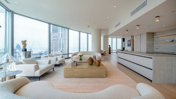 Sky-High Luxury | Fully Furnished | Prime Downtown Living, picture 7