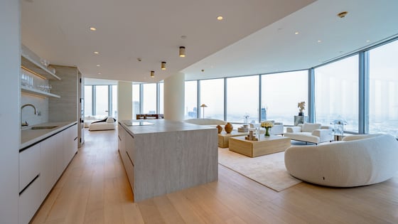 Sky-High Luxury | Fully Furnished | Prime Downtown Living, picture 1