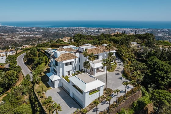Unique Luxury Mansion with panoramic views in La Zagaleta, picture 14